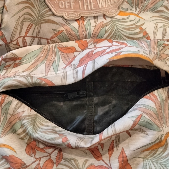 VANS Backpack - Picture 3 of 4